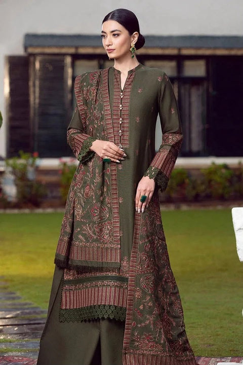 Bareez'e Winter Dhanak - Model close up